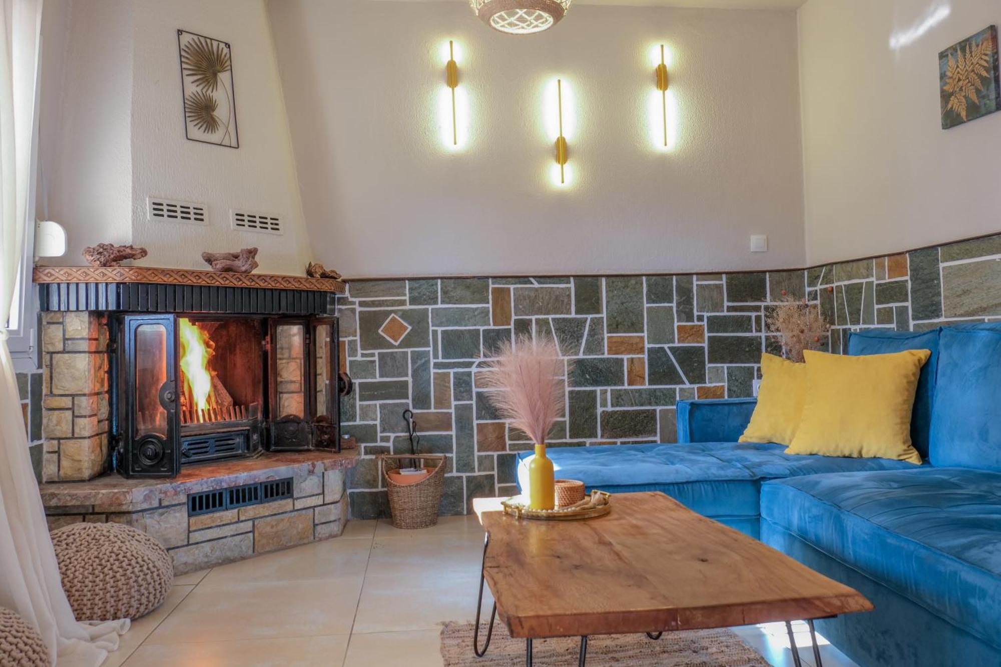 Chara'S Luxury Home Kalambaka Esterno foto